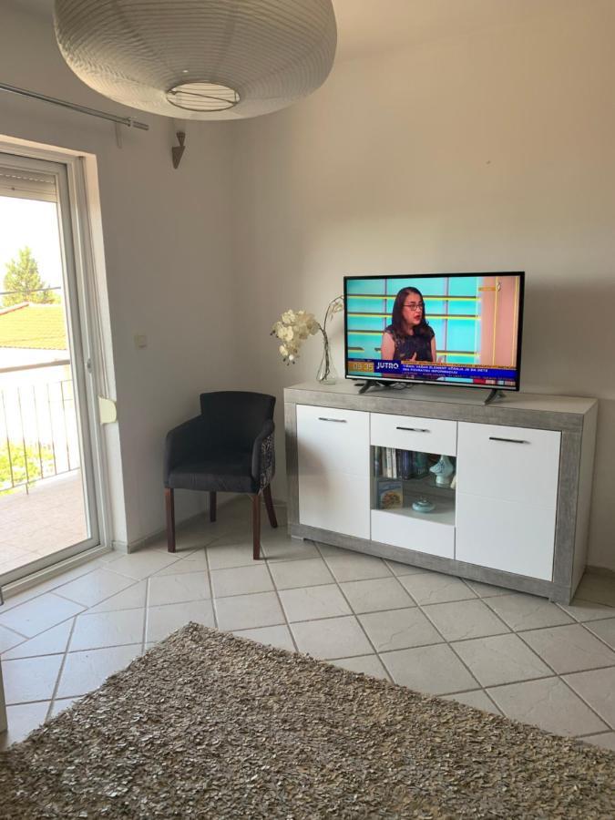Apartman Ana Zeleni Pojas Bar Buitenkant foto